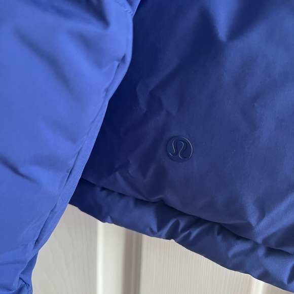 lululemon athletica Blue Puffer Jacket - Picture 3 of 5